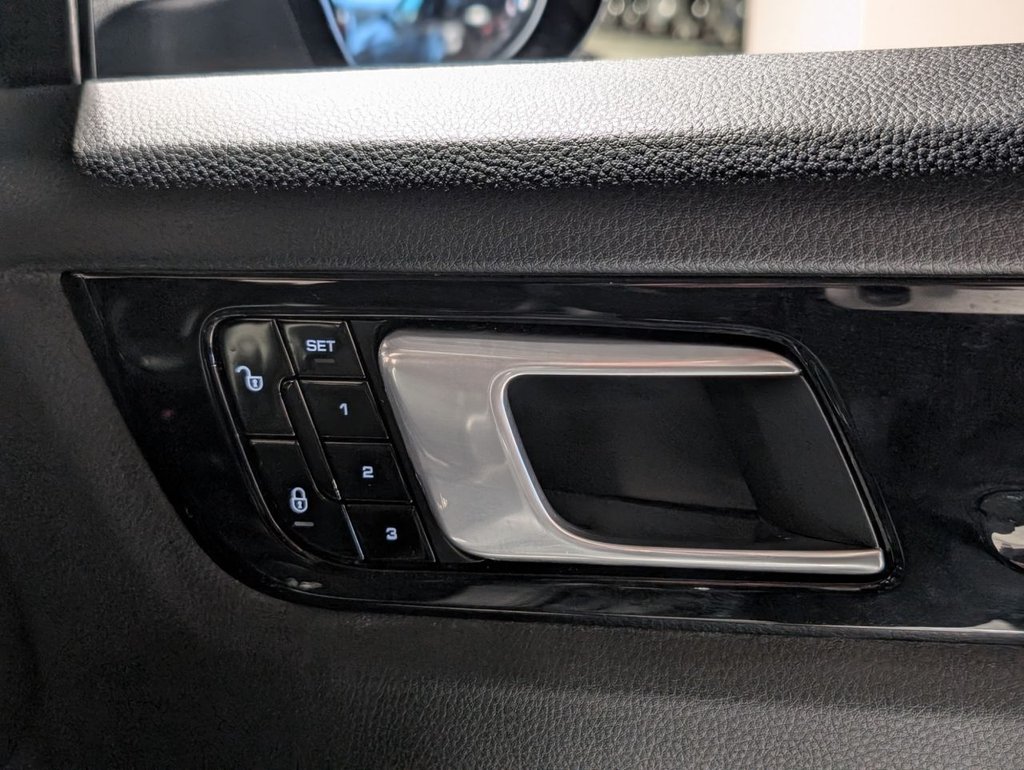 Used Porsche Cayenne 2018 for sale - 77172162: Photo 22