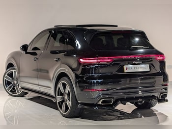 Used Porsche Cayenne 2018 for sale - 77172162: Photo