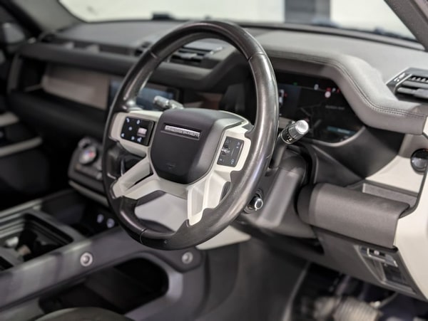 Used Land Rover Defender 2020 for sale - 75596959: Photo 11