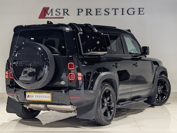 Used Land Rover Defender 2020 for sale - 75596959: Photo