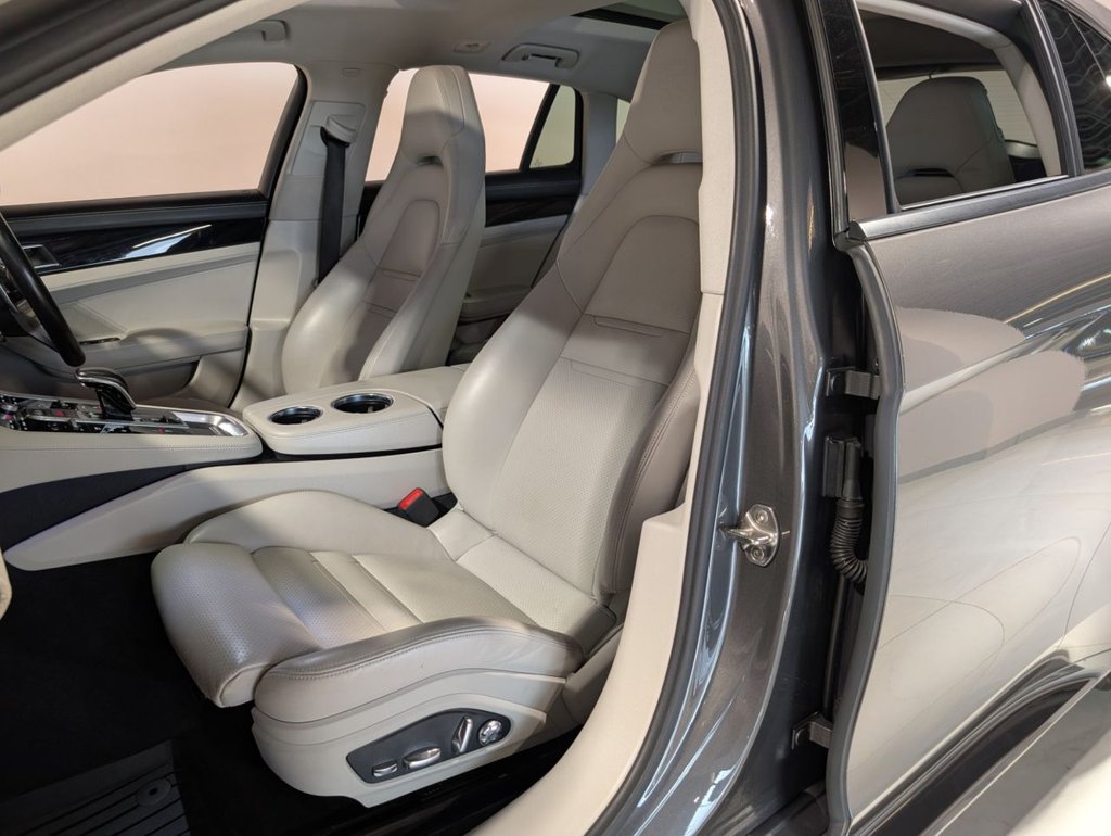 Used Porsche Panamera 2018 for sale - 77821053: Photo 14