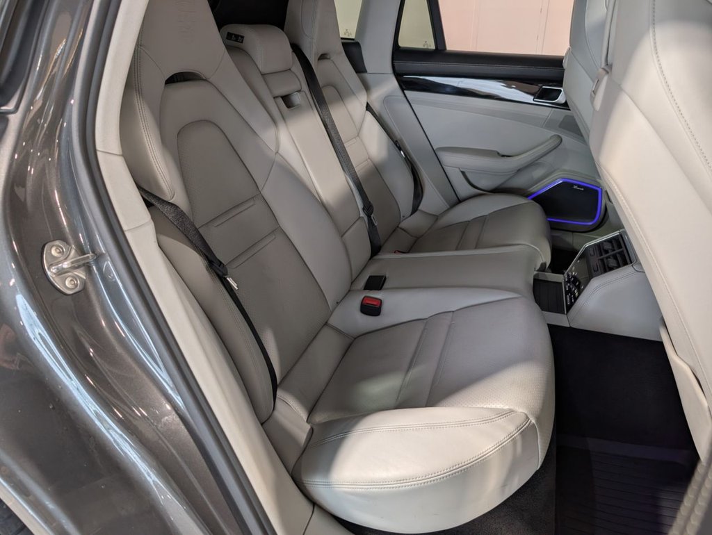 Used Porsche Panamera 2018 for sale - 77821053: Photo 15