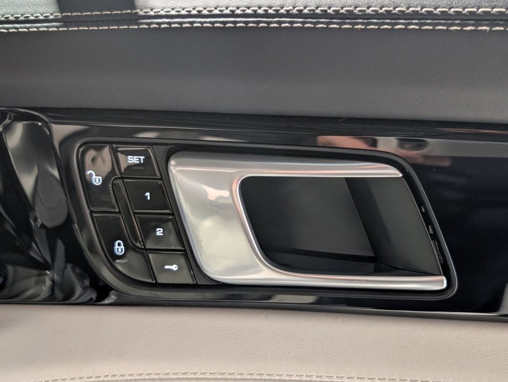 Used Porsche Panamera 2018 for sale - 77821053: Photo 23