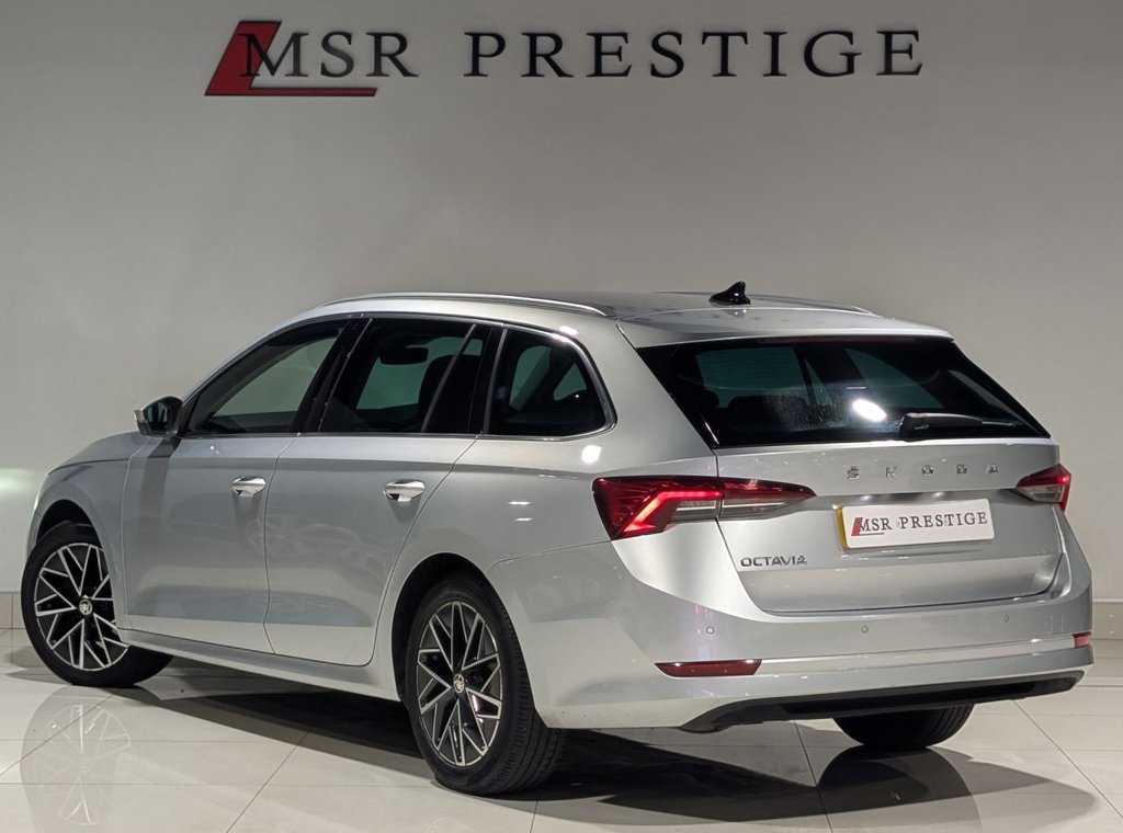Used Skoda Octavia 2021 for sale - 76698640: Photo 2