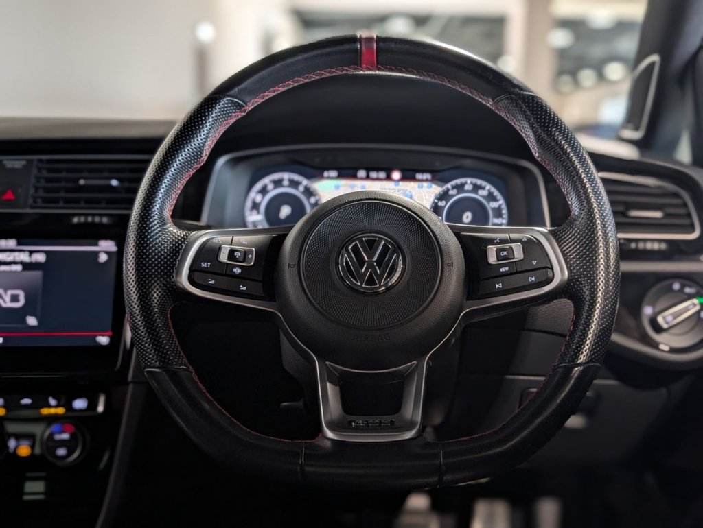 Used Volkswagen Golf 2020 for sale - 77765581: Photo 24