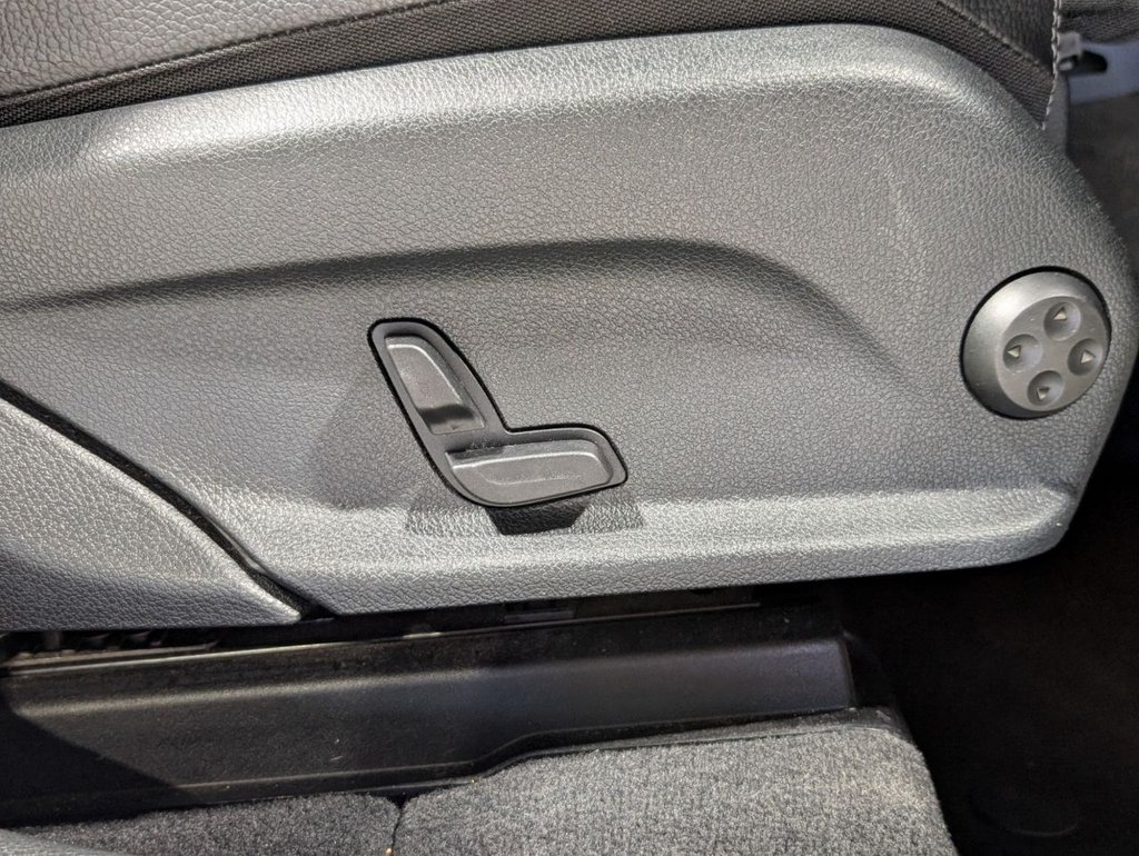 Used Mercedes-Benz GLC 2016 for sale - 76080818: Photo 30