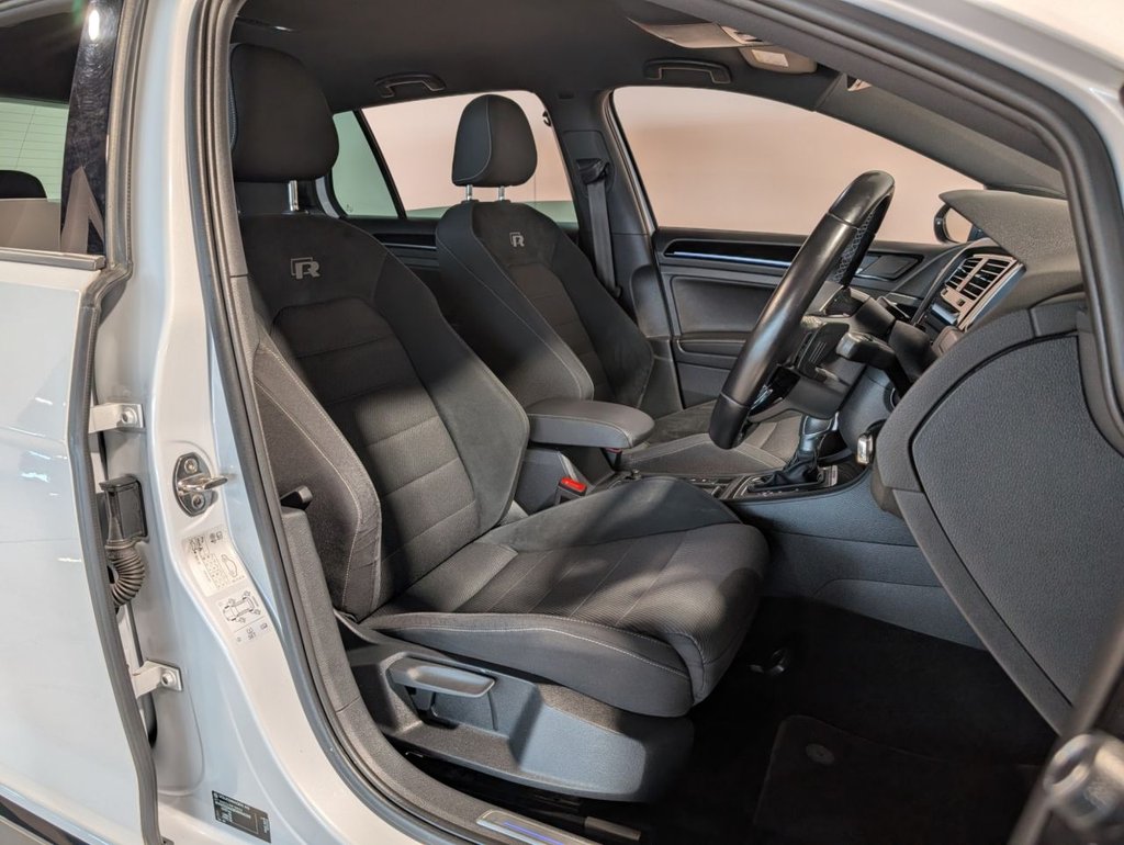 Used Volkswagen Golf 2019 for sale - 77133391: Photo 12