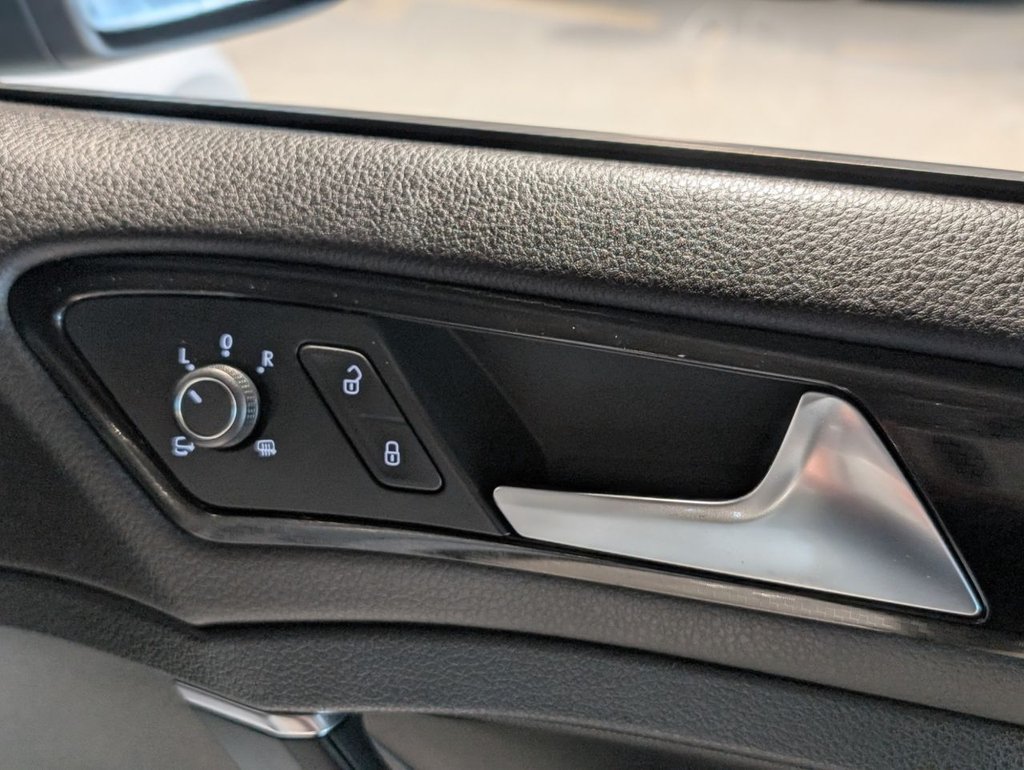 Used Volkswagen Golf 2019 for sale - 77133391: Photo 20