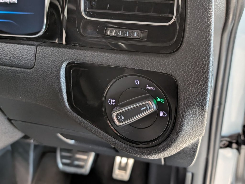 Used Volkswagen Golf 2019 for sale - 77133391: Photo 21