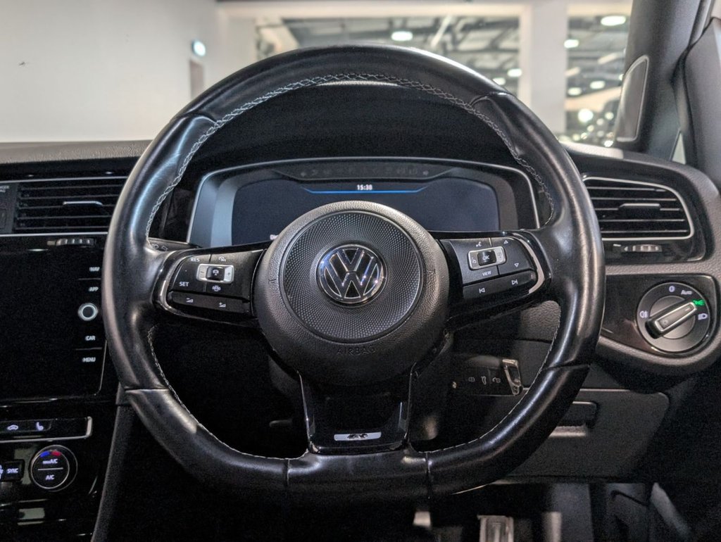 Used Volkswagen Golf 2019 for sale - 77133391: Photo 23