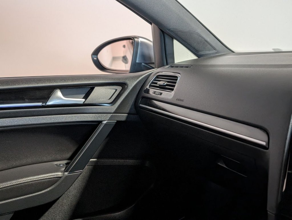 Used Volkswagen Golf 2019 for sale - 77133391: Photo 37