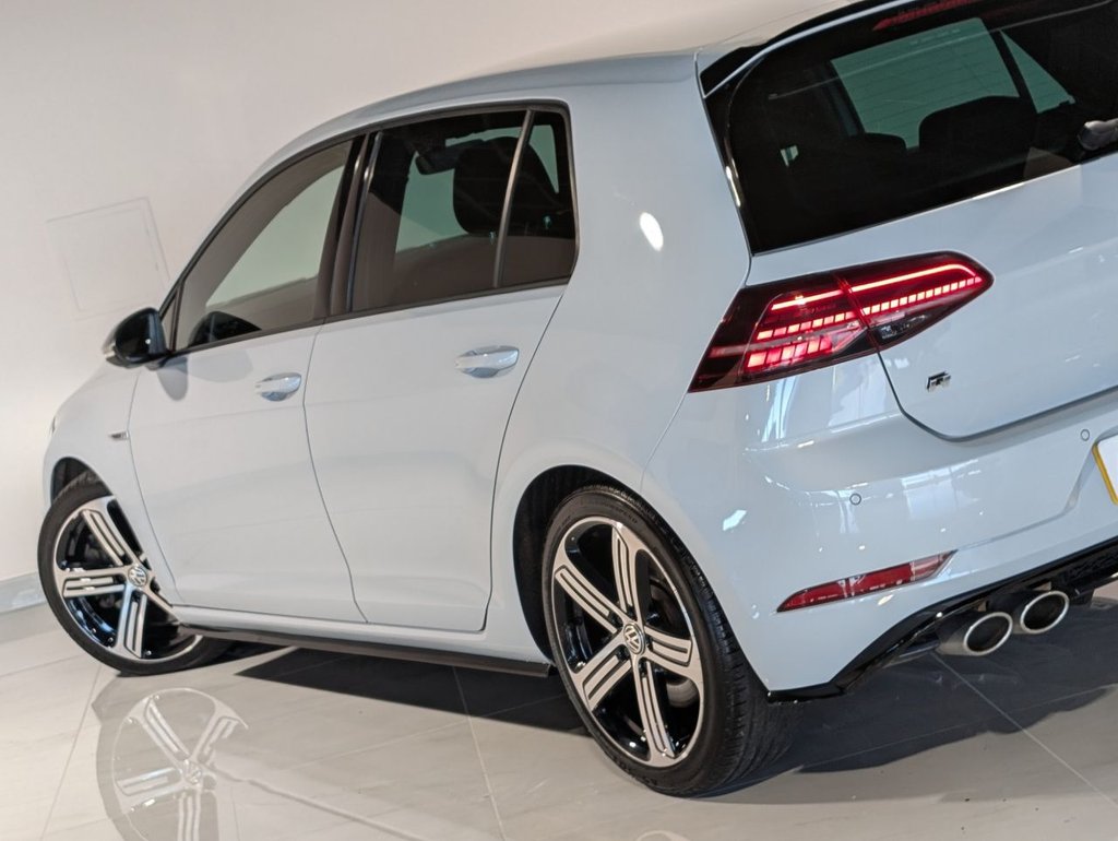 Used Volkswagen Golf 2019 for sale - 77133391: Photo 41