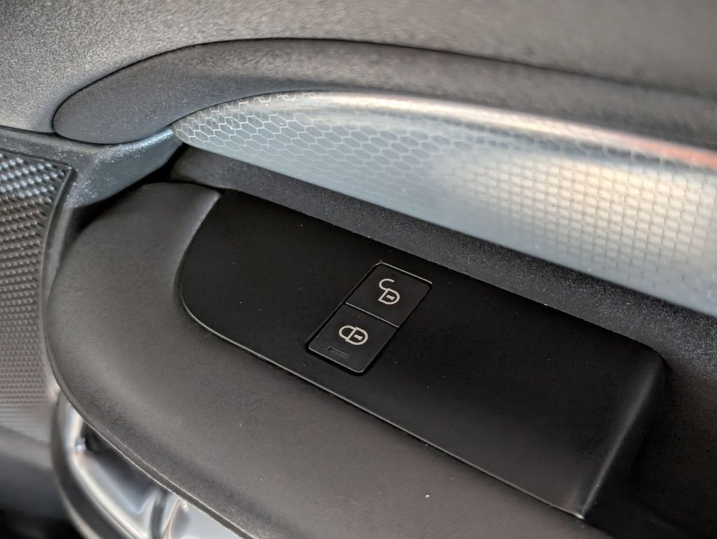 Used Land Rover Discovery 2020 for sale - 77891075: Photo 22