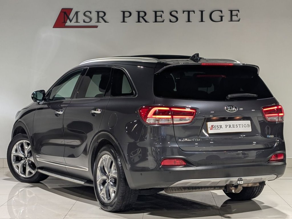 Used Kia Sorento 2017 for sale - 76439187: Photo 2