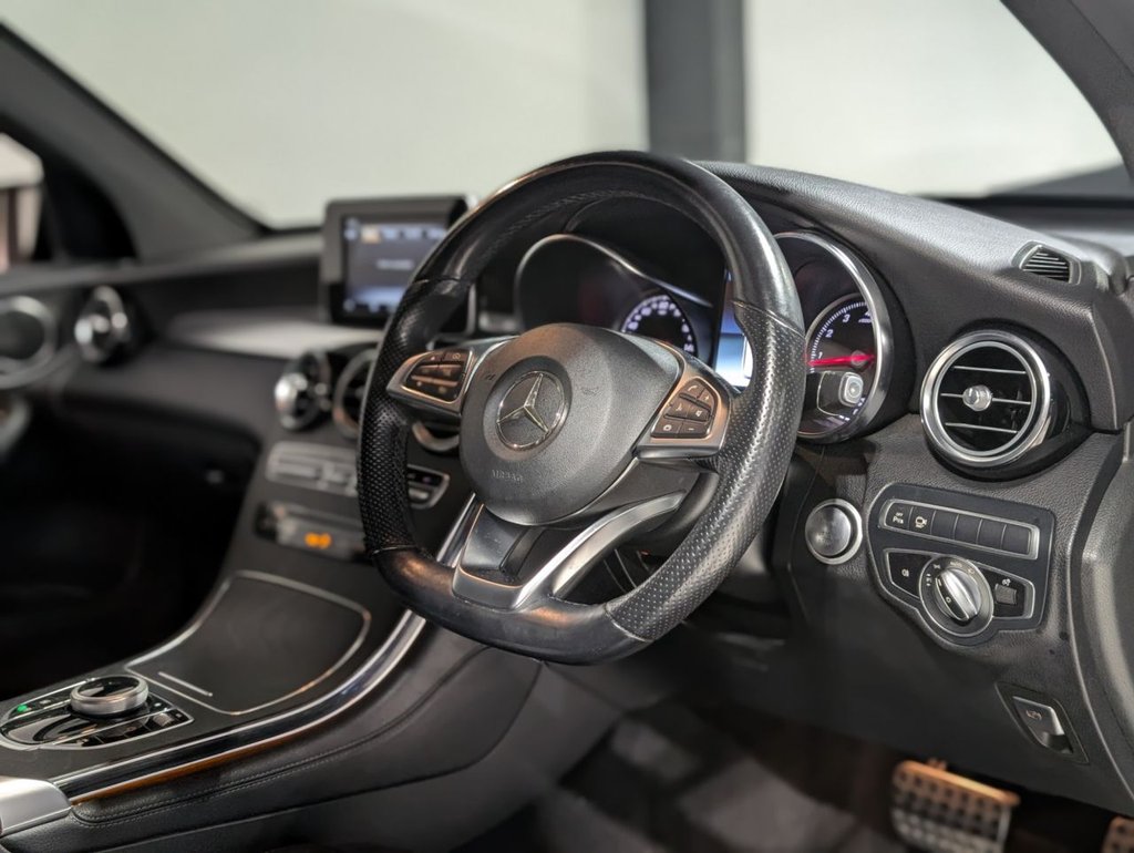 Used Mercedes-Benz GLC 2019 for sale - 76724768: Photo 11