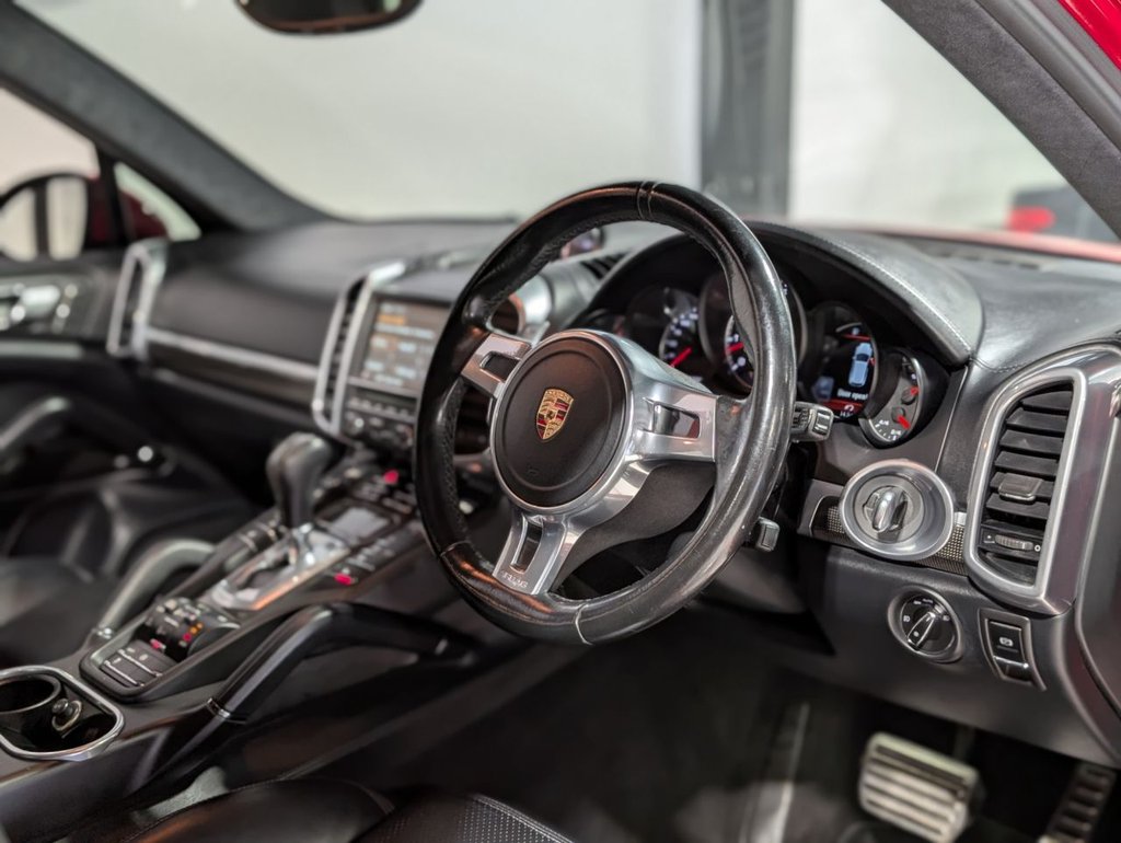 Used Porsche Cayenne 2014 for sale - 76080828: Photo 11