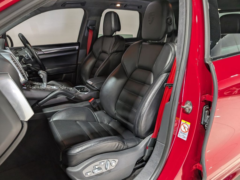 Used Porsche Cayenne 2014 for sale - 76080828: Photo 15