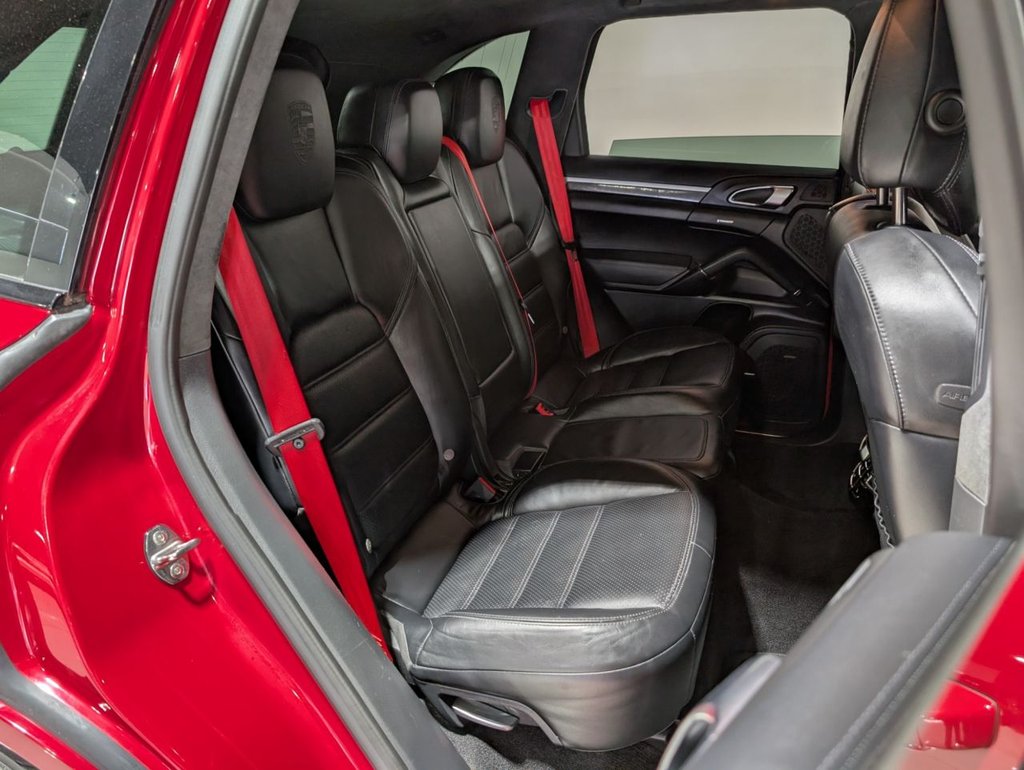 Used Porsche Cayenne 2014 for sale - 76080828: Photo 16