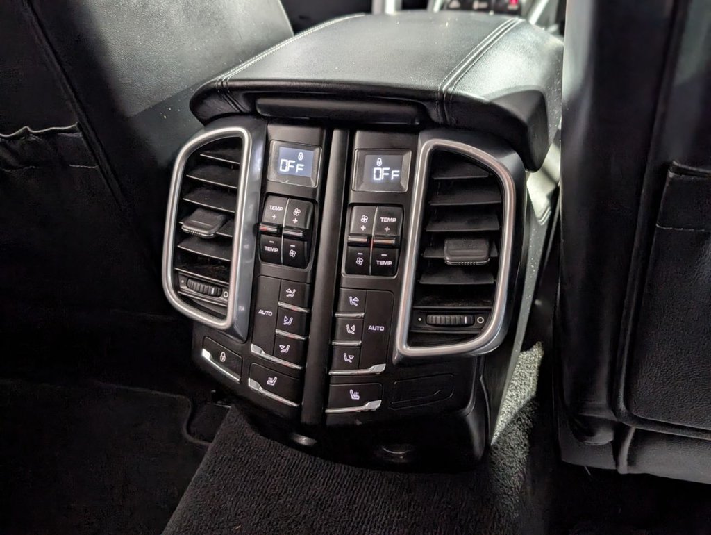 Used Porsche Cayenne 2014 for sale - 76080828: Photo 17