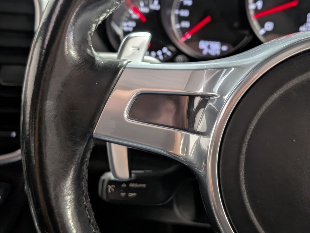 Used Porsche Cayenne 2014 for sale - 76080828: Photo 27