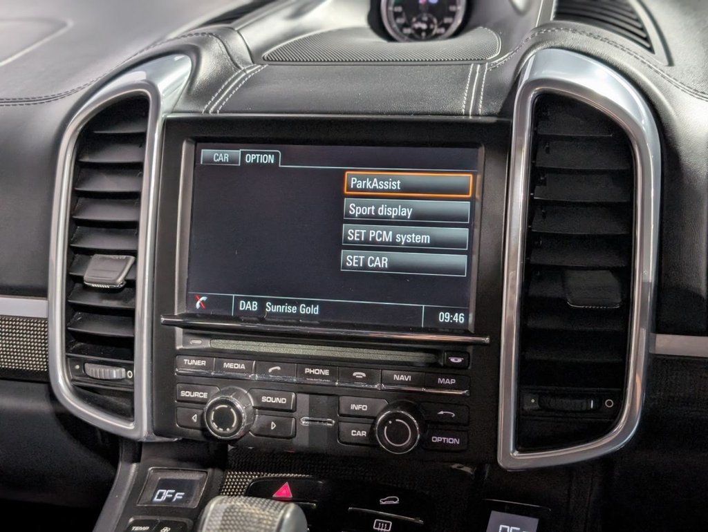 Used Porsche Cayenne 2014 for sale - 76080828: Photo 39