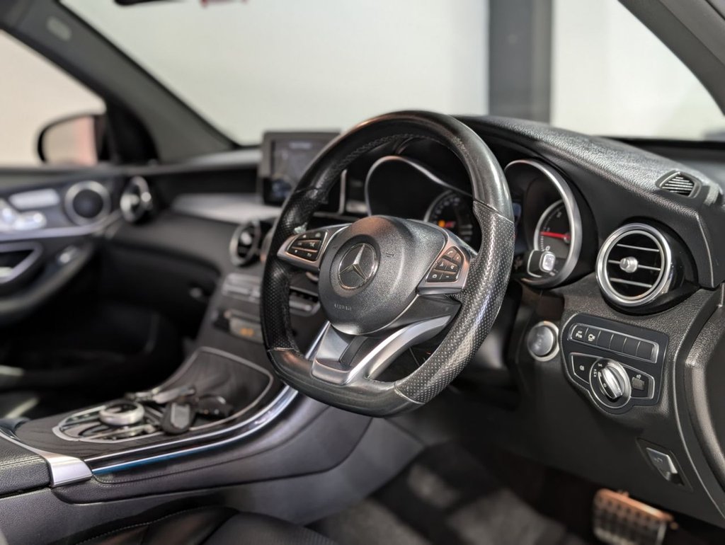 Used Mercedes-Benz GLC 2018 for sale - 76080882: Photo 11