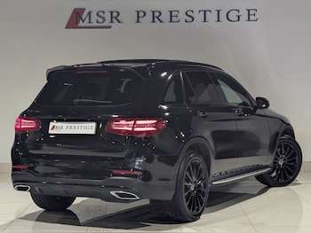 Used Mercedes-Benz GLC 2018 for sale - 76080882: Photo