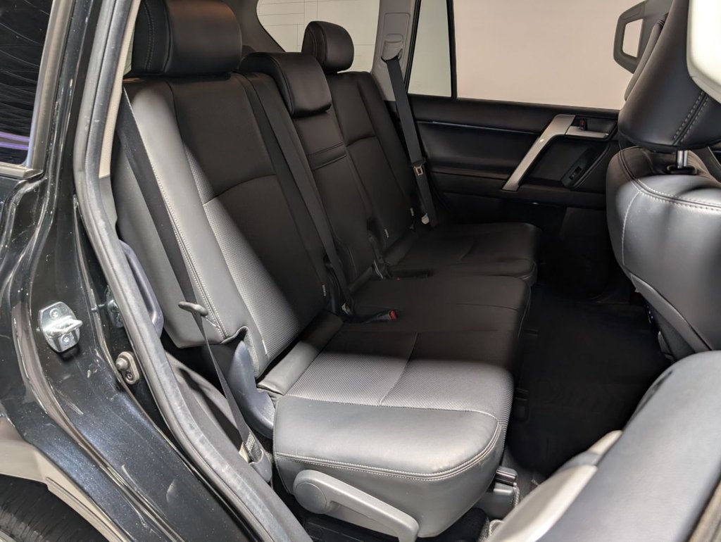 Used Toyota Land Cruiser 2021 for sale - 77048795: Photo 15