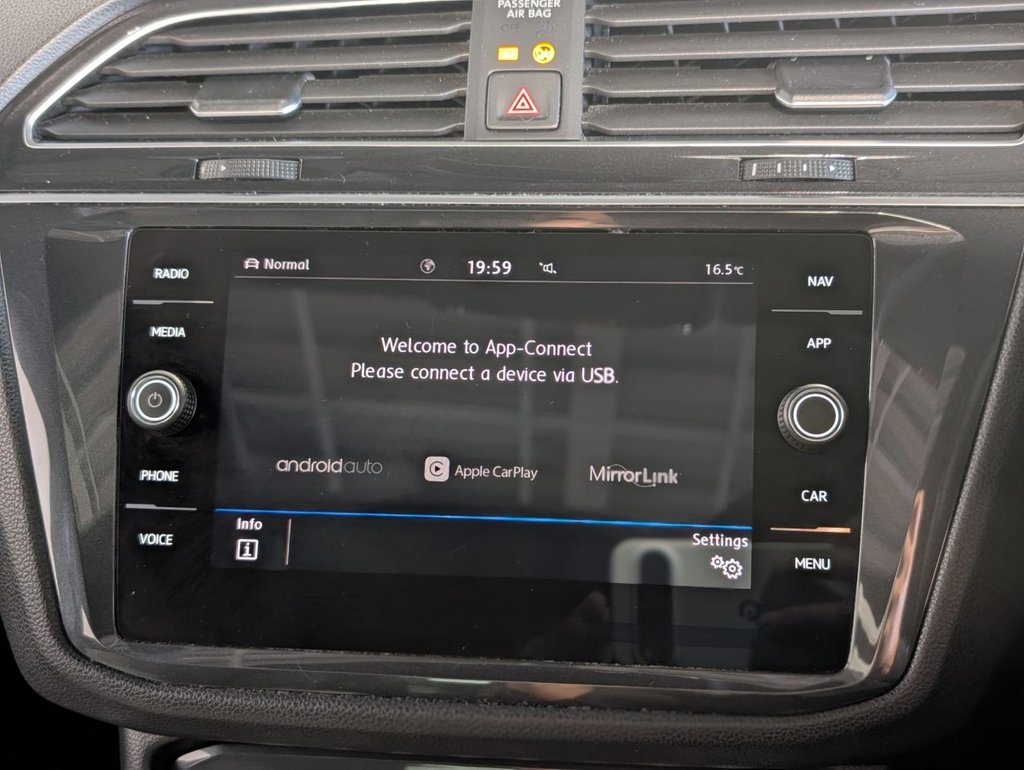 Used Volkswagen Tiguan 2019 for sale - 78017840: Photo 44