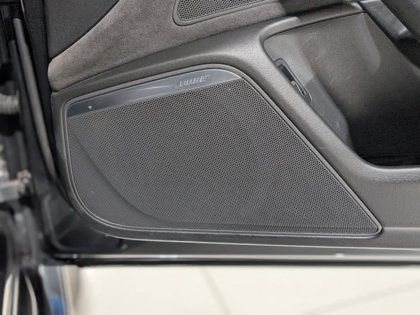 Used Audi RS6 Avant 2017 for sale - 75764863: Photo 29