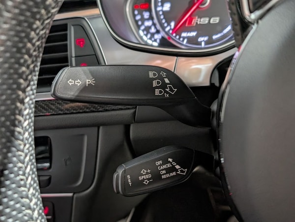 Used Audi RS6 Avant 2017 for sale - 75764863: Photo 36
