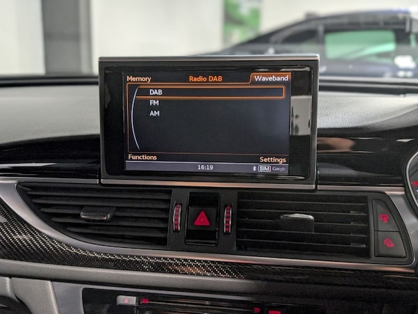 Used Audi RS6 Avant 2017 for sale - 75764863: Photo 42