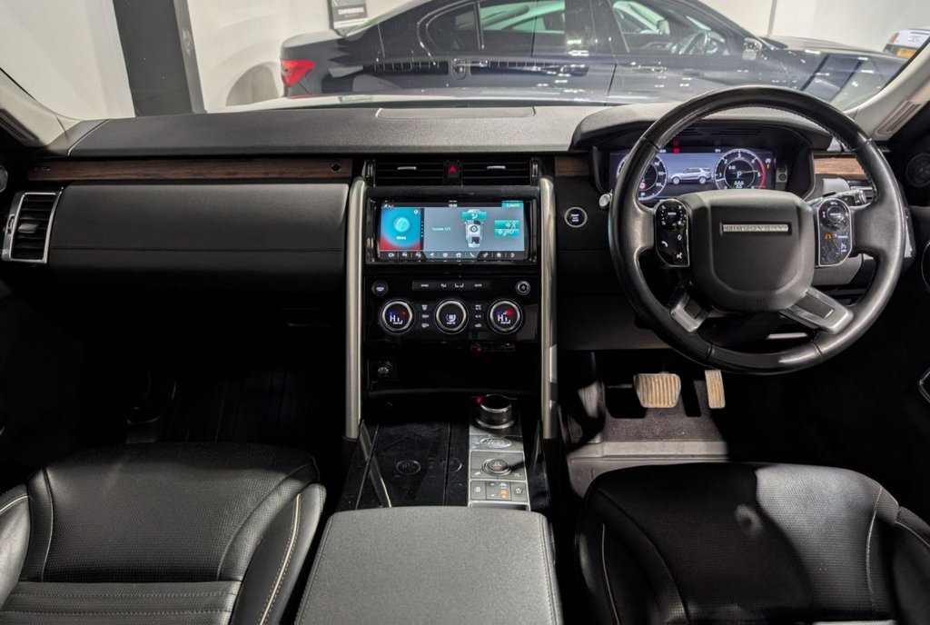 Used Land Rover Discovery 2020 for sale - 76376075: Photo 10