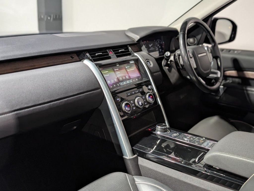 Used Land Rover Discovery 2020 for sale - 76376075: Photo 17