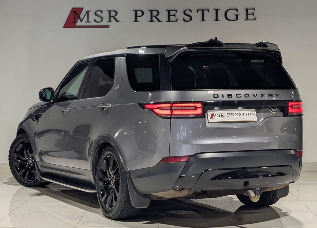 Used Land Rover Discovery 2020 for sale - 76376075: Photo 2