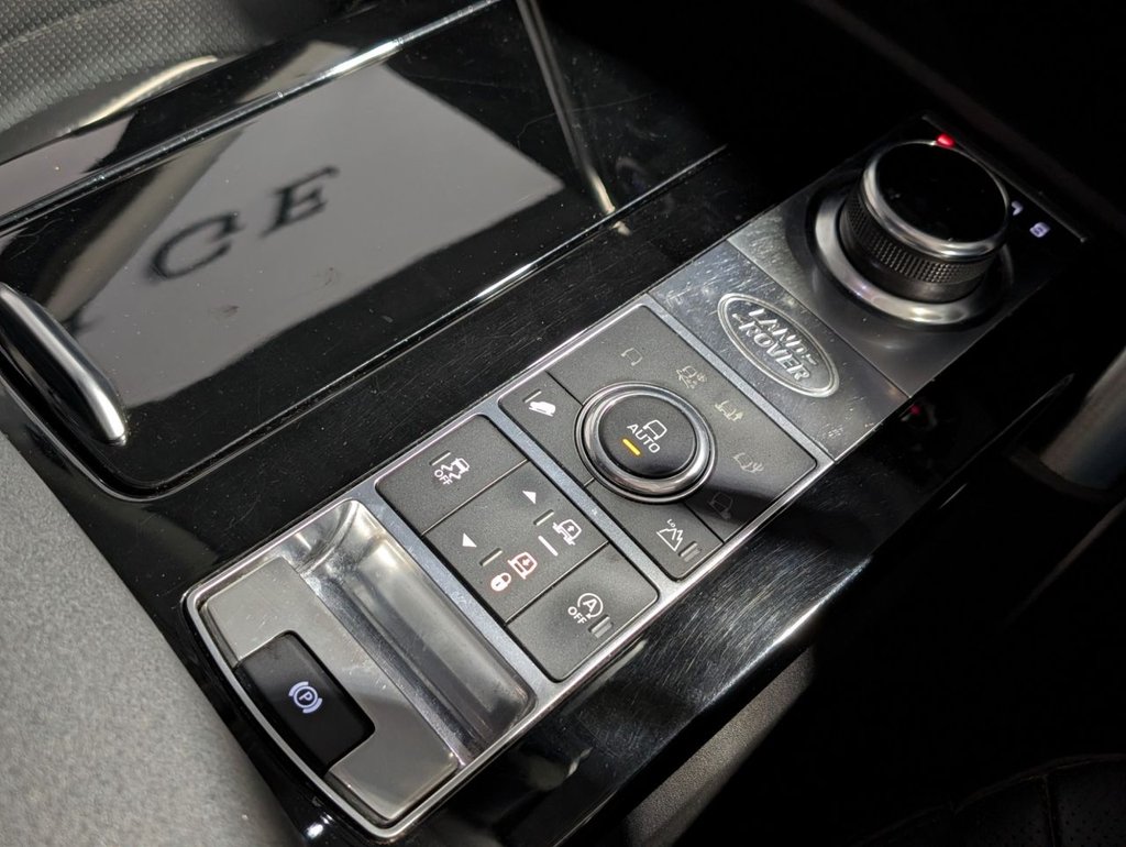 Used Land Rover Discovery 2020 for sale - 76376075: Photo 41