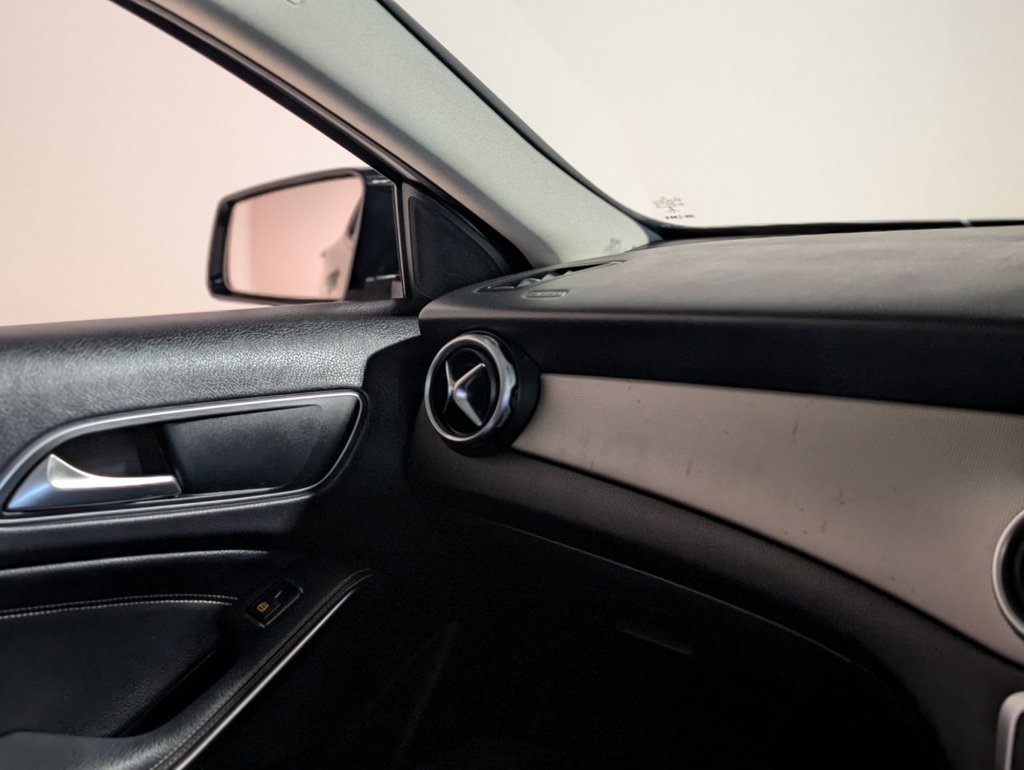 Used Mercedes-Benz GLA 2019 for sale - 77621321: Photo 36