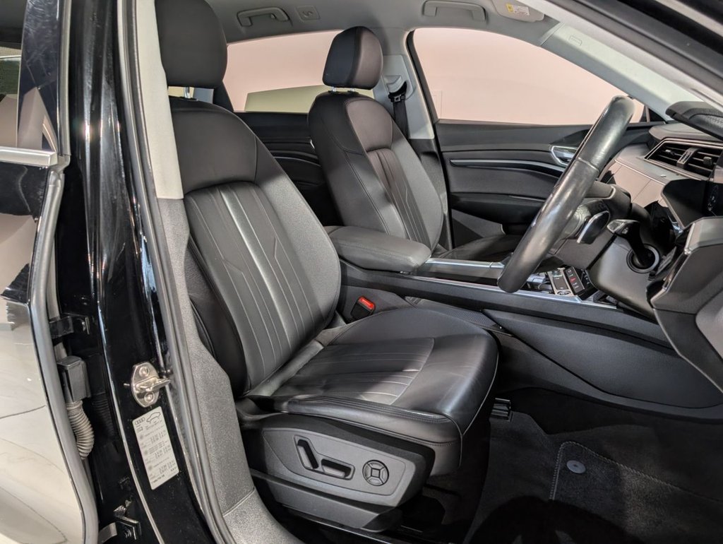 Used Audi e-tron 2020 for sale - 77288199: Photo 12