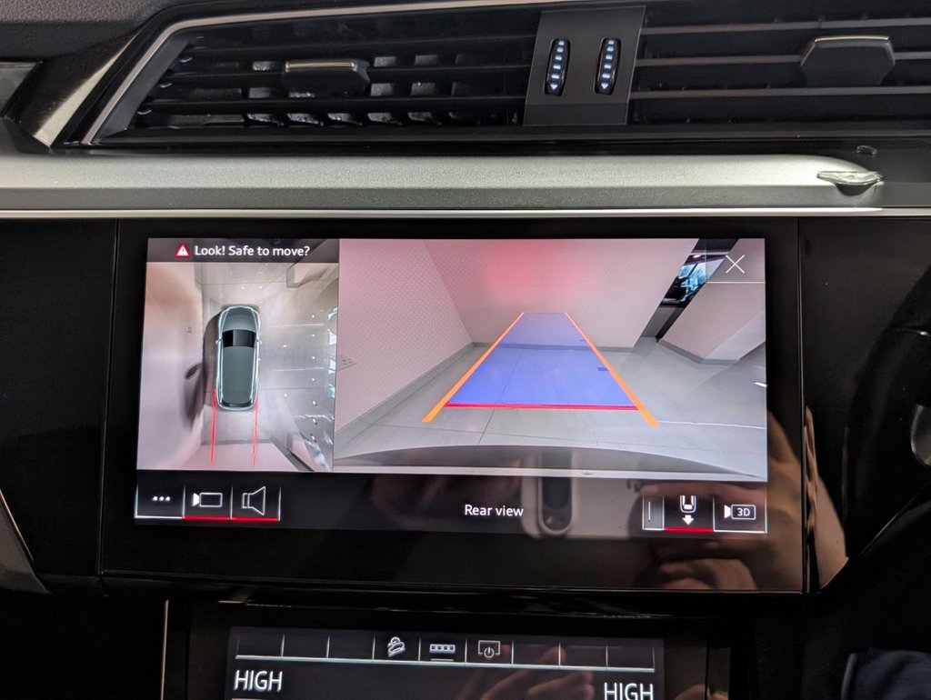 Used Audi e-tron 2020 for sale - 77288199: Photo 42