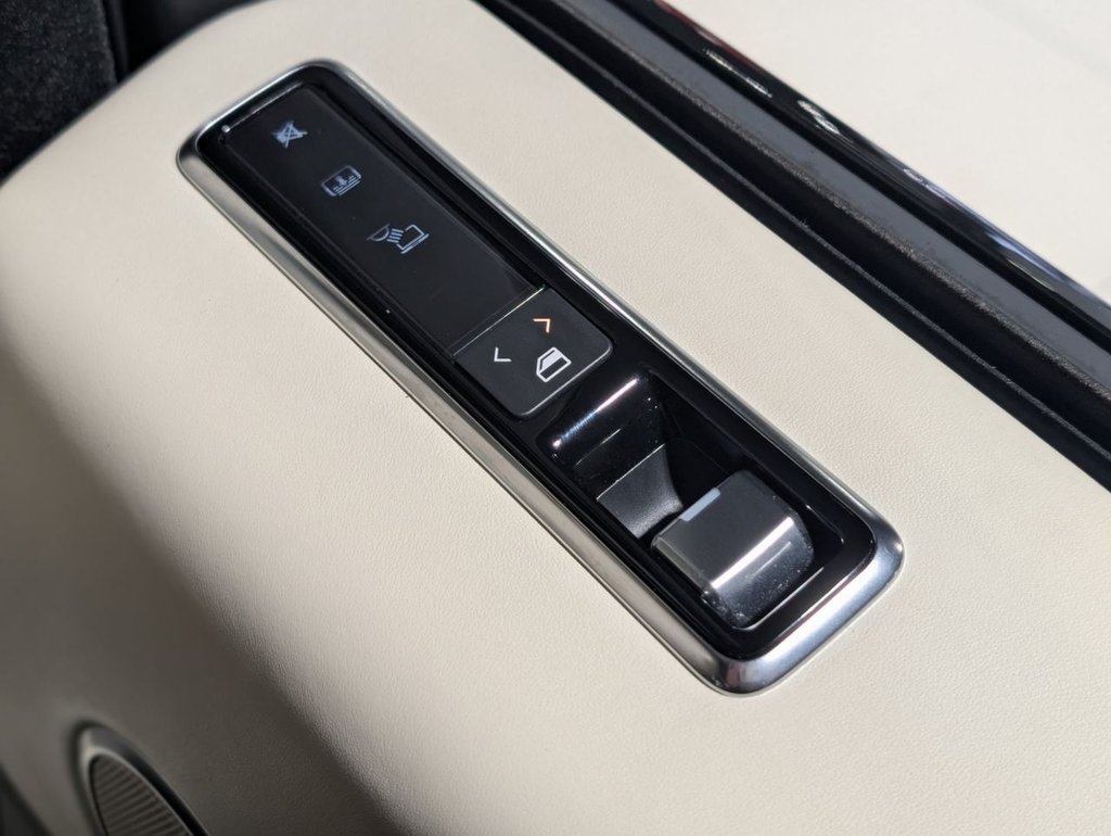 Used Land Rover Range Rover 2018 for sale - 76080336: Photo 17