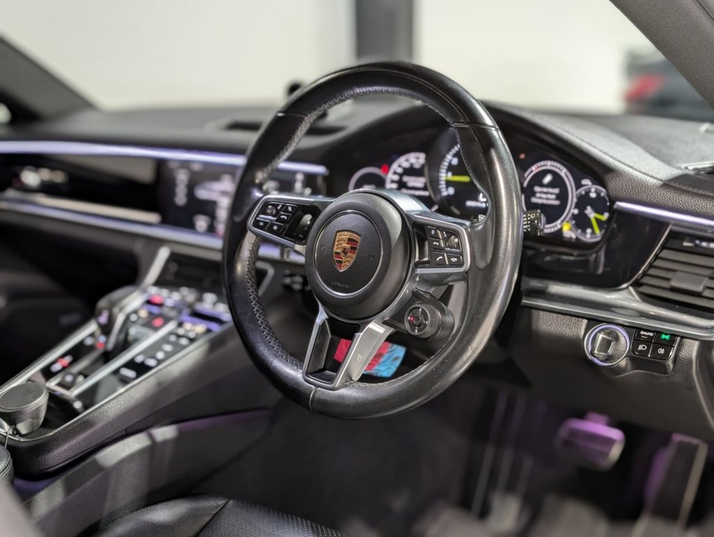 Used Porsche Panamera 2018 for sale - 75542700: Photo 10