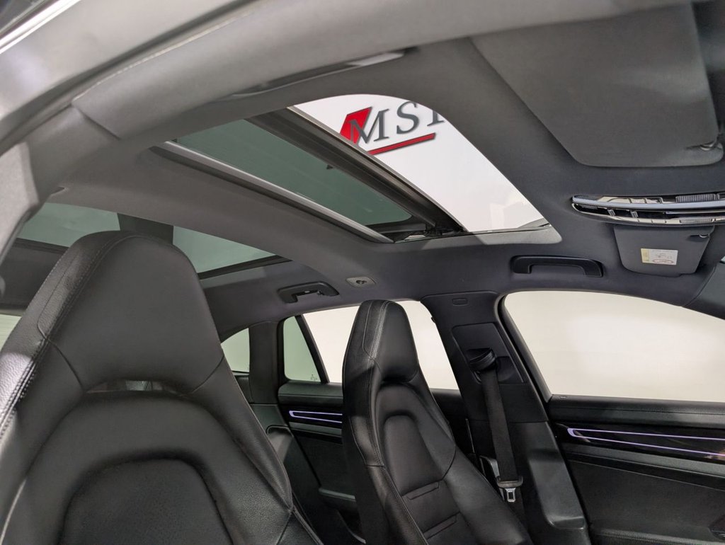 Used Porsche Panamera 2018 for sale - 75542700: Photo 12
