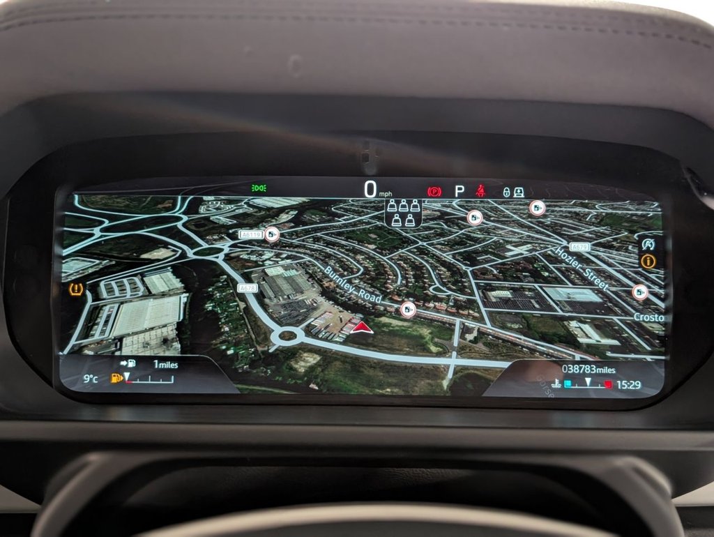 Used Land Rover Defender 2022 for sale - 76950439: Photo 33