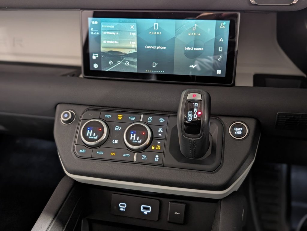 Used Land Rover Defender 2022 for sale - 76950439: Photo 34