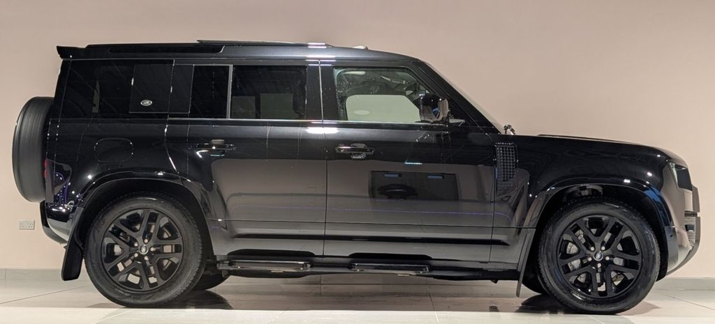 Used Land Rover Defender 2022 for sale - 76950439: Photo 7