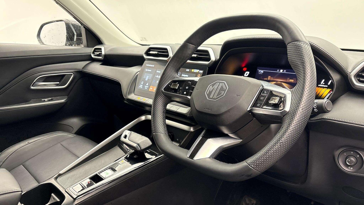 Used MG MG ZS 2024 for sale - 77097790: Photo 2