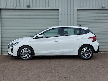 Used Hyundai i20 2025 for sale - 75204729: Photo