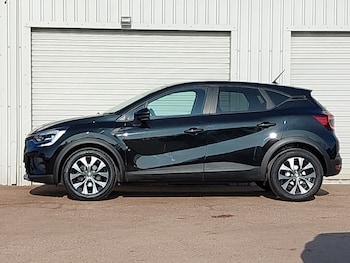 Used Renault Captur 2023 for sale - 79605740: Photo