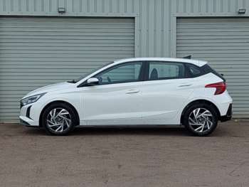 Used Hyundai i20 2025 for sale - 74892300: Photo