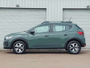 Used Dacia Sandero Stepway 2023 for sale - 79070231: Photo